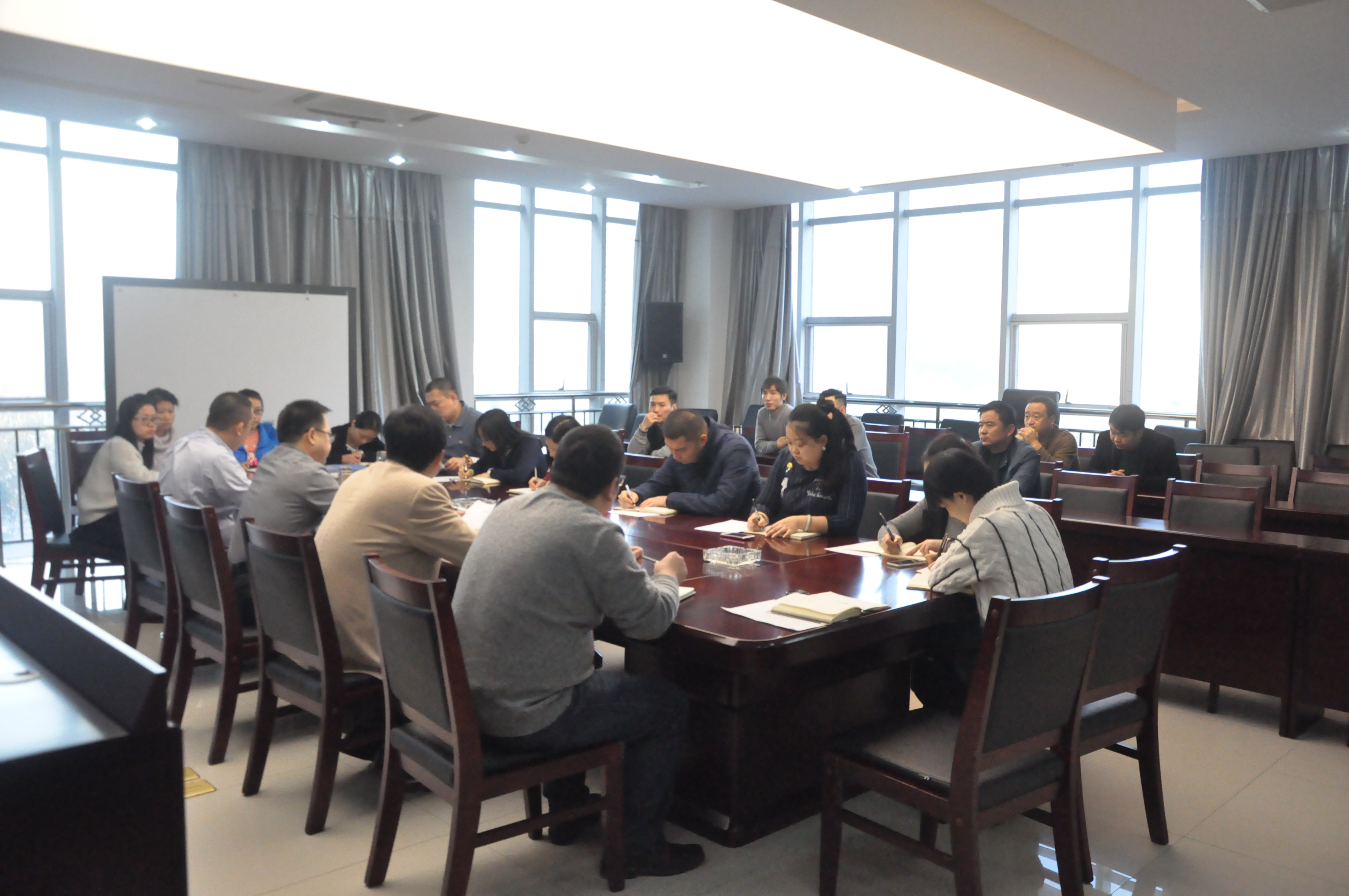 公司对各部门2016年目标责任完成情况进行考核