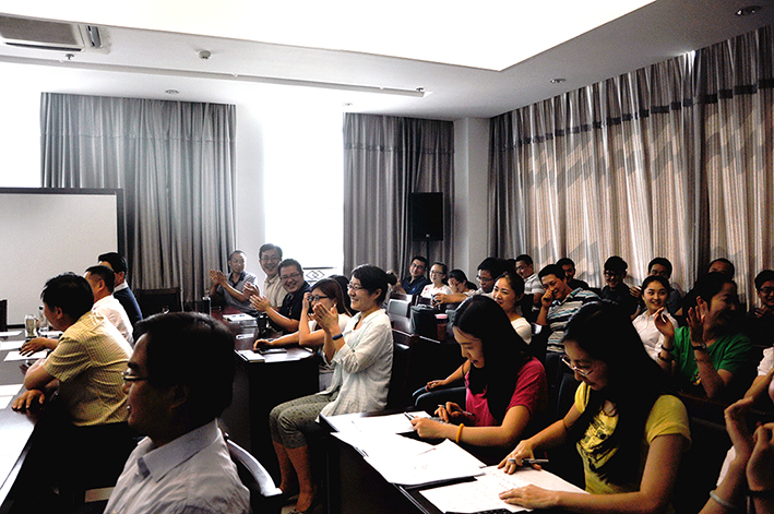 公司举办“打造服务型机关”主体演讲活动